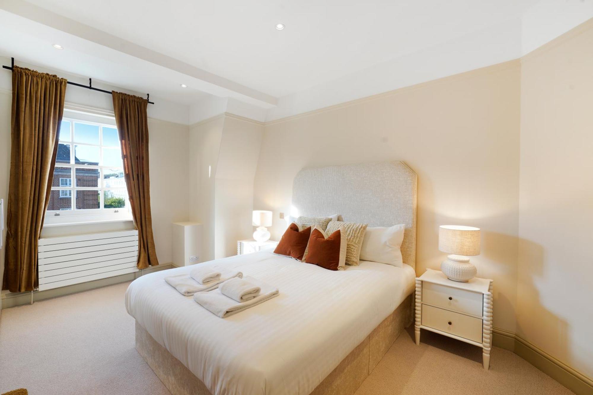 Spacious And Modern 4 Beds Home In Kensington Londyn Zewnętrze zdjęcie