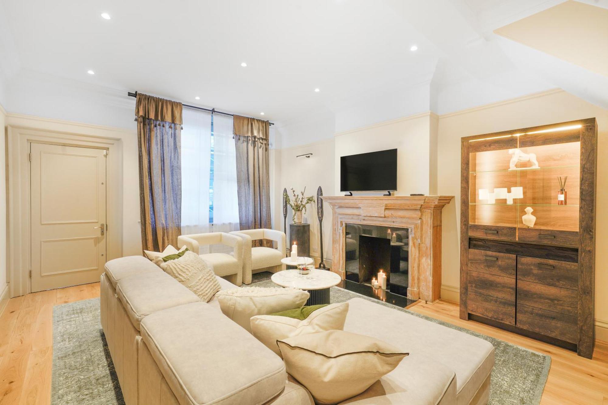 Spacious And Modern 4 Beds Home In Kensington Londyn Zewnętrze zdjęcie